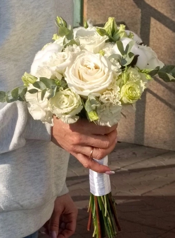 Свадебный букет «Утренний поцелуй» от интернет-магазина цветов в 