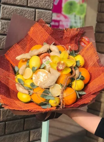Фруктовый букет «Цитрусовое настроение» от интернет-магазина цветов в 