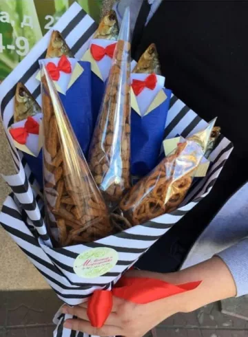 Букет «Праздничная рыбка» от интернет-магазина цветов в 