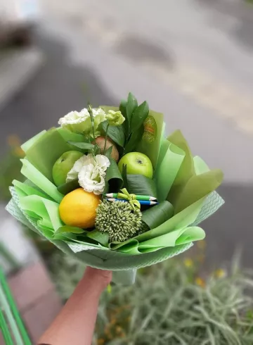 Букет &laquo;Глория&raquo; от интернет-магазина цветов в 