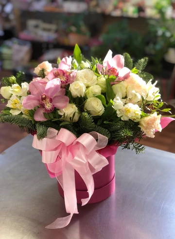 Композиция «В ожидании рождественского чуда» от интернет-магазина цветов в 