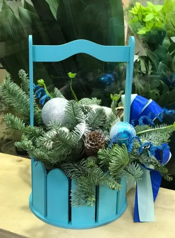 Хвойная композиция «Здравствуй, Зимушка - Зима» от интернет-магазина цветов в 