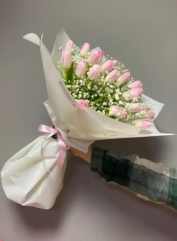 Букет из тюльпанов «Милая» от интернет-магазина цветов в 